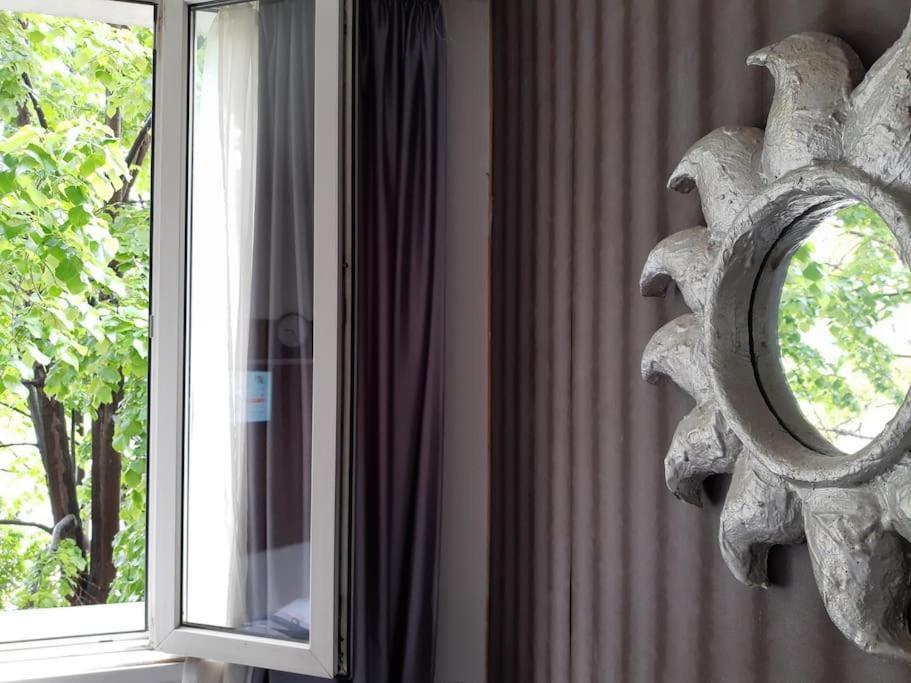 Sofia Zen - On Metro, Ultra Fast Wi-Fi Apartment Ngoại thất bức ảnh