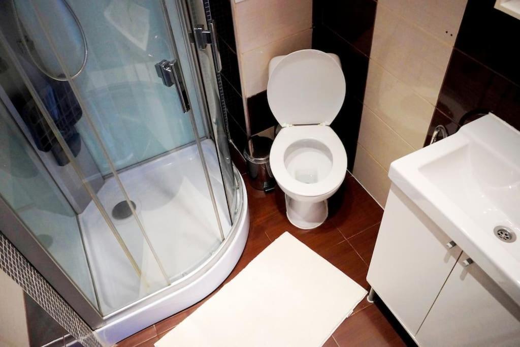 Sofia Zen - On Metro, Ultra Fast Wi-Fi Apartment Ngoại thất bức ảnh
